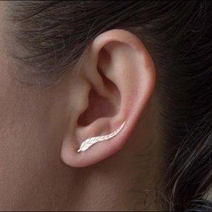❤️ Minimalist Unique Leaf Modern Earrings